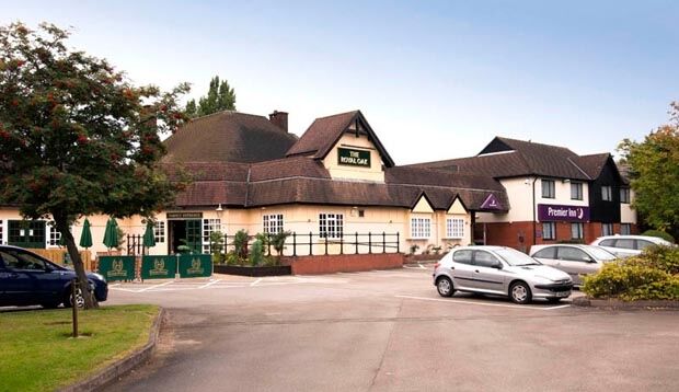 Royal Oak Hotel Birkenhead Exterior photo